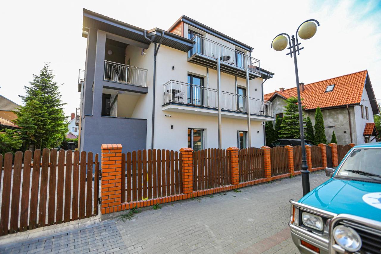 Apart Baltyk Pokoje & Apartamenty Łeba Exterior foto