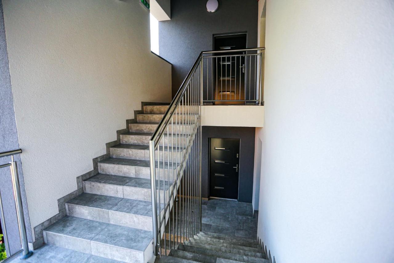 Apart Baltyk Pokoje & Apartamenty Łeba Exterior foto